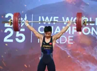 Chinese rookie Wang Hao claims two golds at World Weightlifting Championships