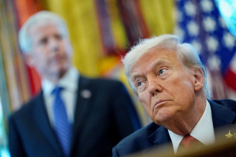 Trump says would want to know Ukraine's plans for Tomahawk missiles 1 3558225