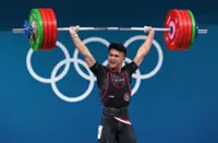 Weightlifting-Indonesia's Juniansyah sets record en route to world championships gold