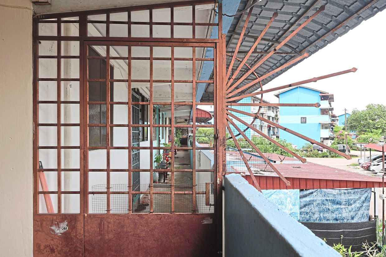 Illegal grilles are present on nearly all floors of the Taman Ungku Tun Aminah low-cost flats.