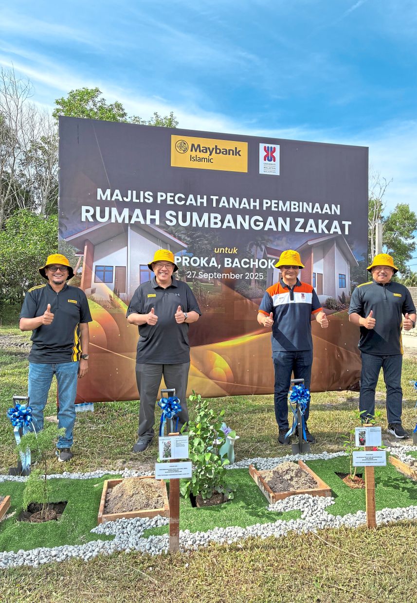 (From left) Maybank Islamic officer-in-charge (OIC) Malique Firdauz Ahmad Sidique, Zainal Izlan, Prof Arham and Maybank regional director (Pahang, Kelantan and Terengganu) Datuk Ahmad Farid Qoureshmi at the groundbreaking ceremony for the development of specially designed homes for people with disabilities at Pusat Pemulihan OKU Kampung Aur (Proka) in Bachok, Kelantan.