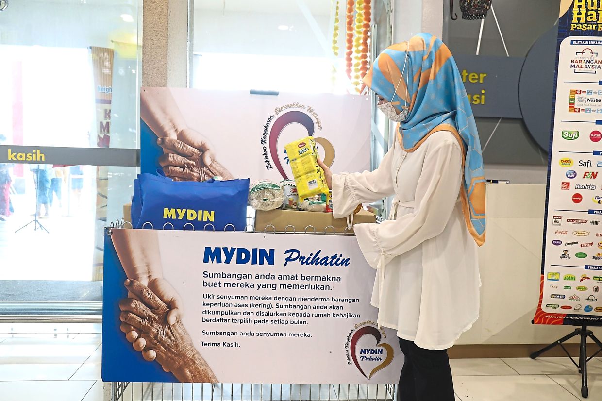 Information on Mydin Prihatin at Mydin Mall Subang Jaya, it is an initiative carried out in collaboration with the Women Family and Community Development Ministry.