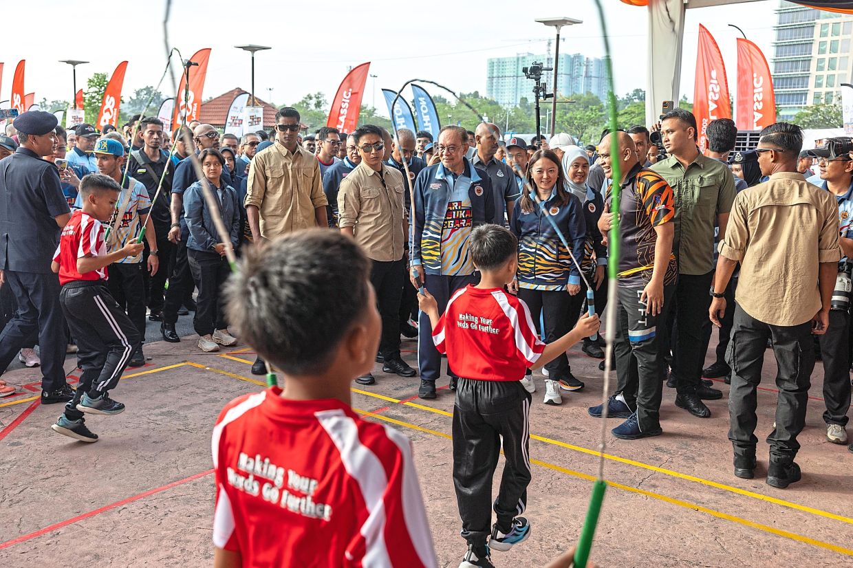 Anwar promises equal focus for sports sector