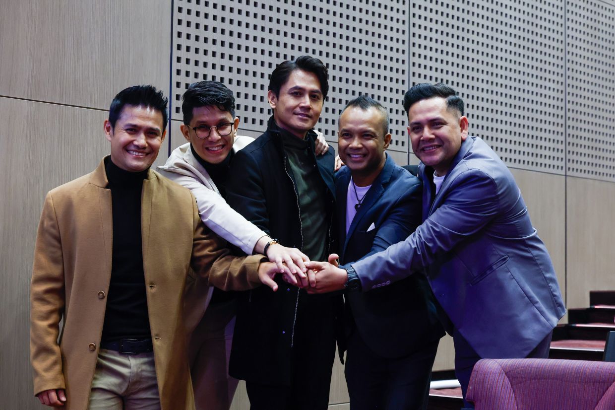 The five members – Zach, Fendi, Shah, Danny, and Jim – said the reunion was not a coincidence.
