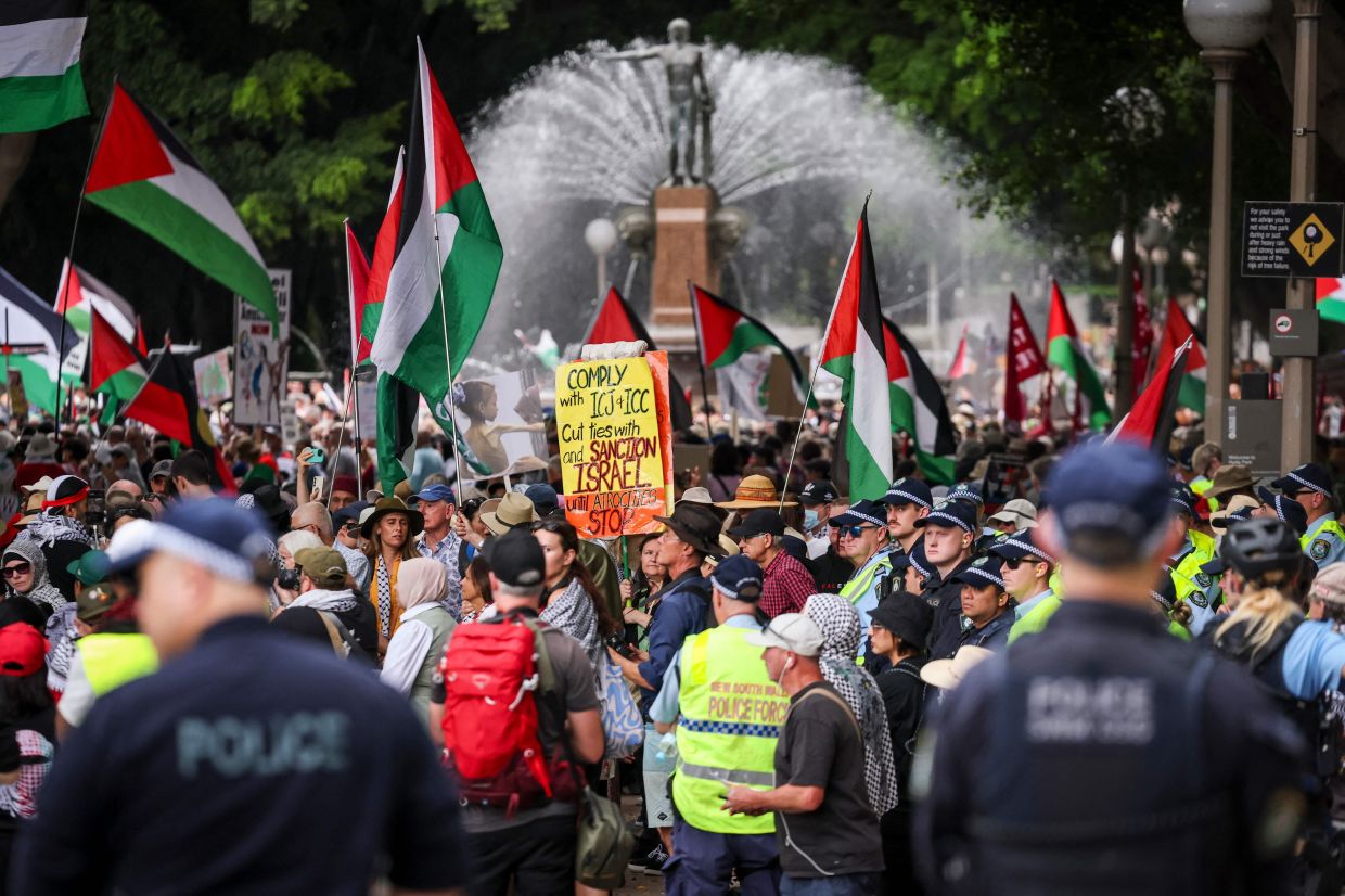 Tens of thousands attend pro-Palestinian rally in Sydney | The Star