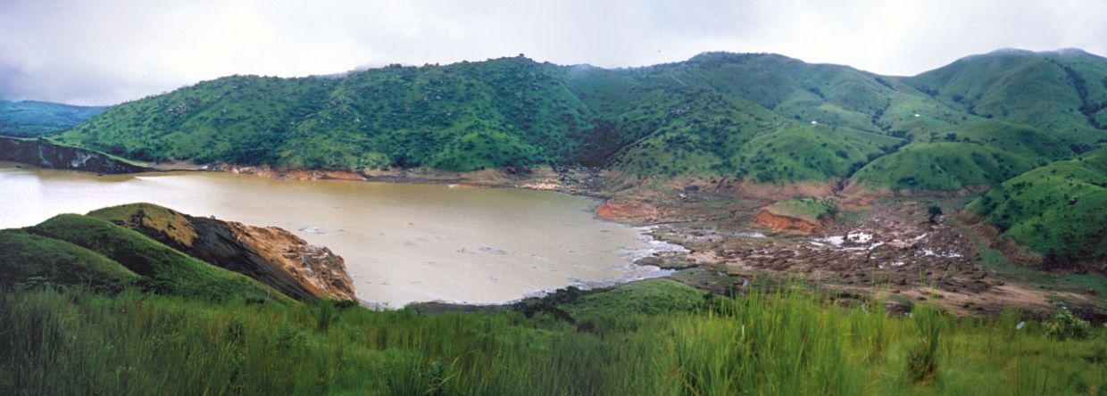 QuickCheck: Is it true that a lake once caused the death of thousands of people, animals?