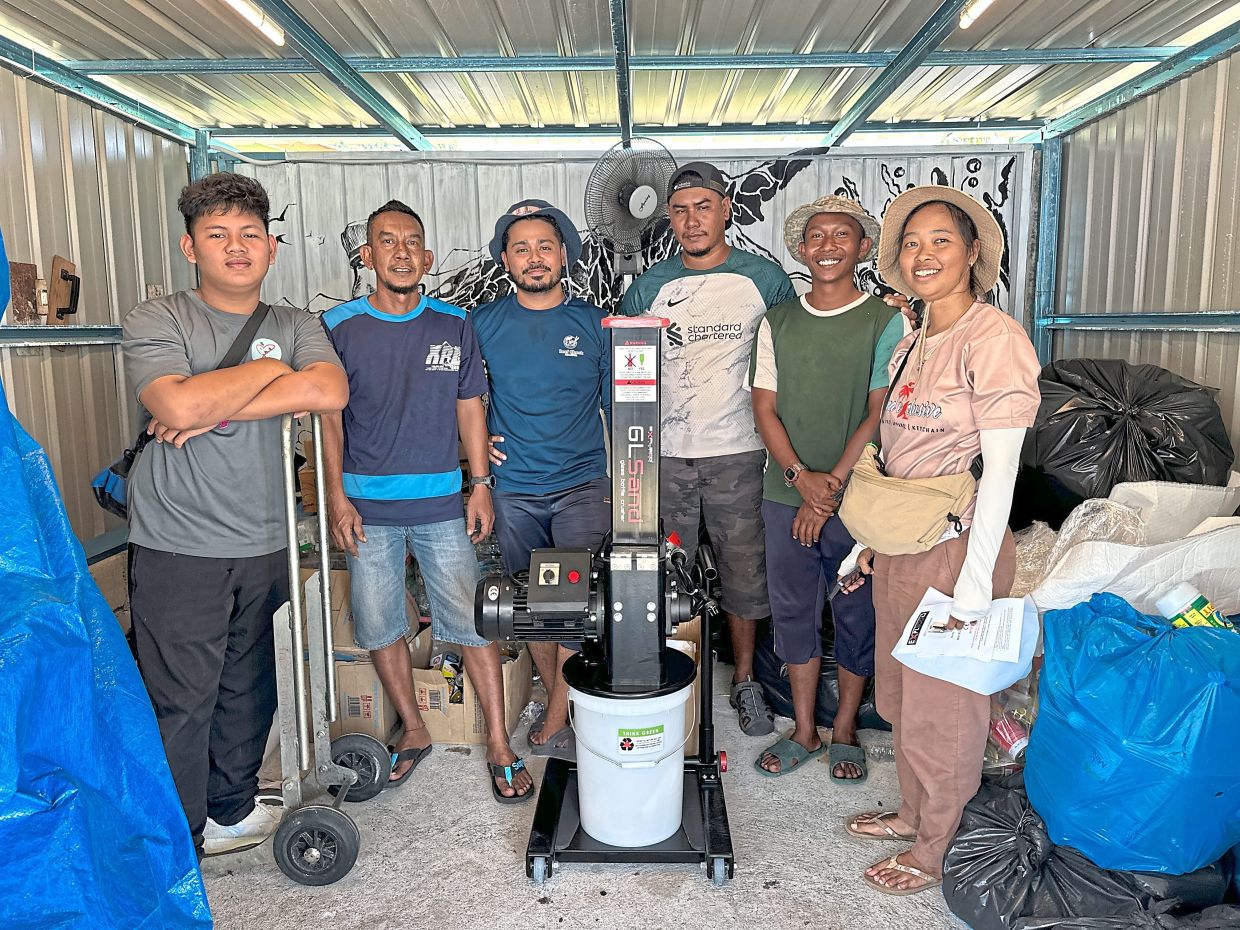Marine conservation is a collective effort, says Atteleth Don (third from left). — Photos: ATTELETH DON PERIS