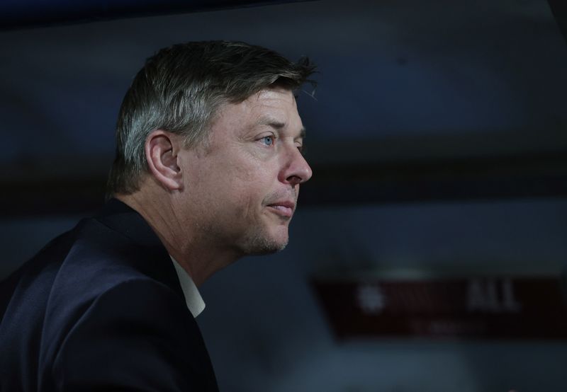 Soccer-Tomasson at risk as Sweden contemplate first managerial sacking
