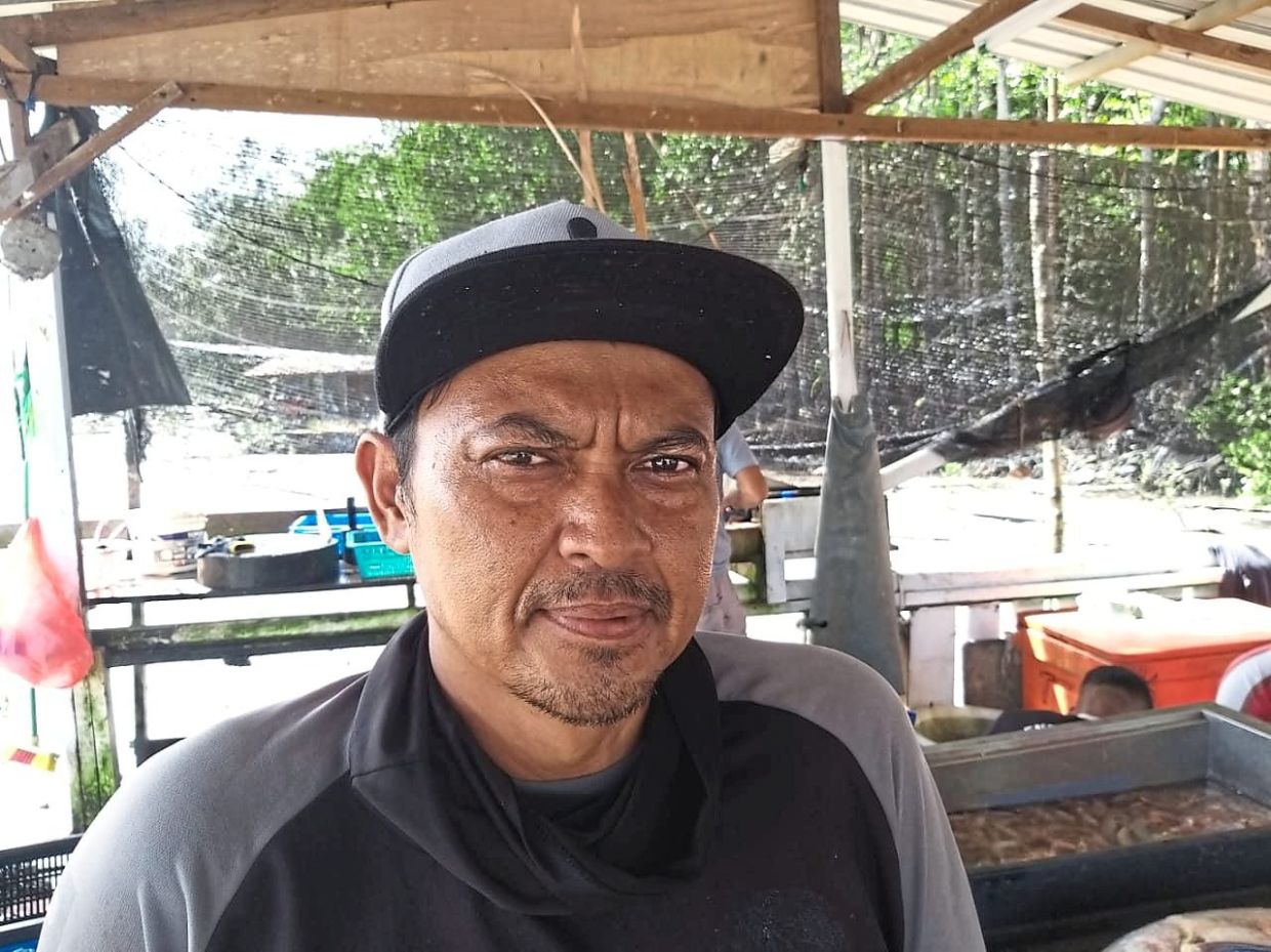 Faidarus: Climate change has affected weather patterns.