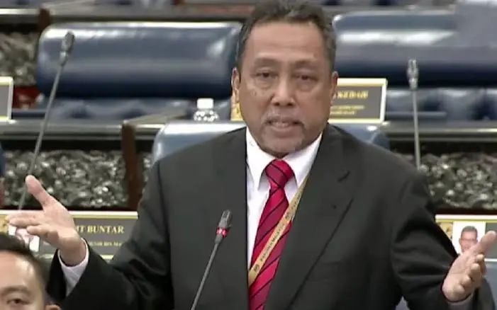 Opposition MP defends army intel officers accused of leaks to smugglers