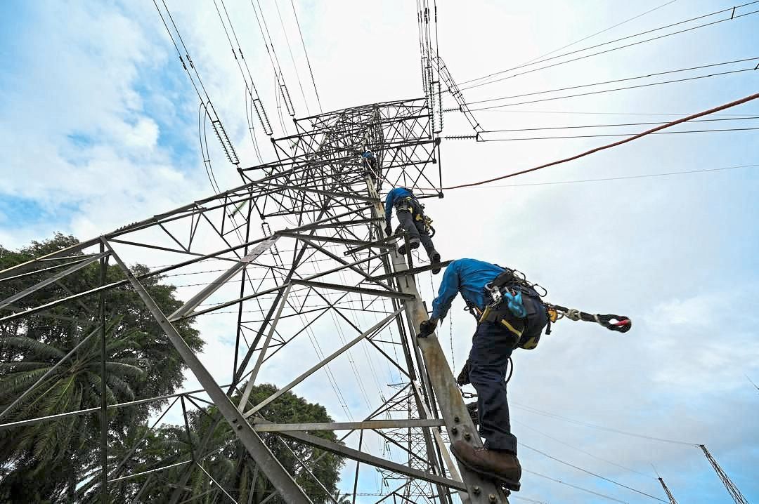 Power being restored in stages, says Tenaga