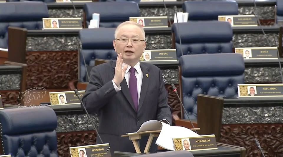 Clarify which institutions eligible for PTPTN first-class exemption, Dr Wee urges Higher Education Ministry