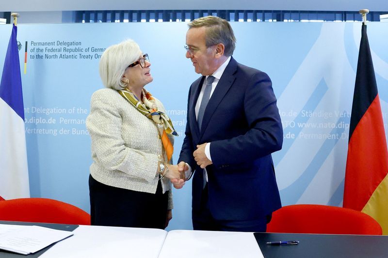 Germany, France sign deal for satellite-based early warning system