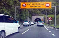 7km jam after container lorry crash at Menora Tunnel