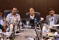 Ramanan treats media practitioners to festive Deepavali event