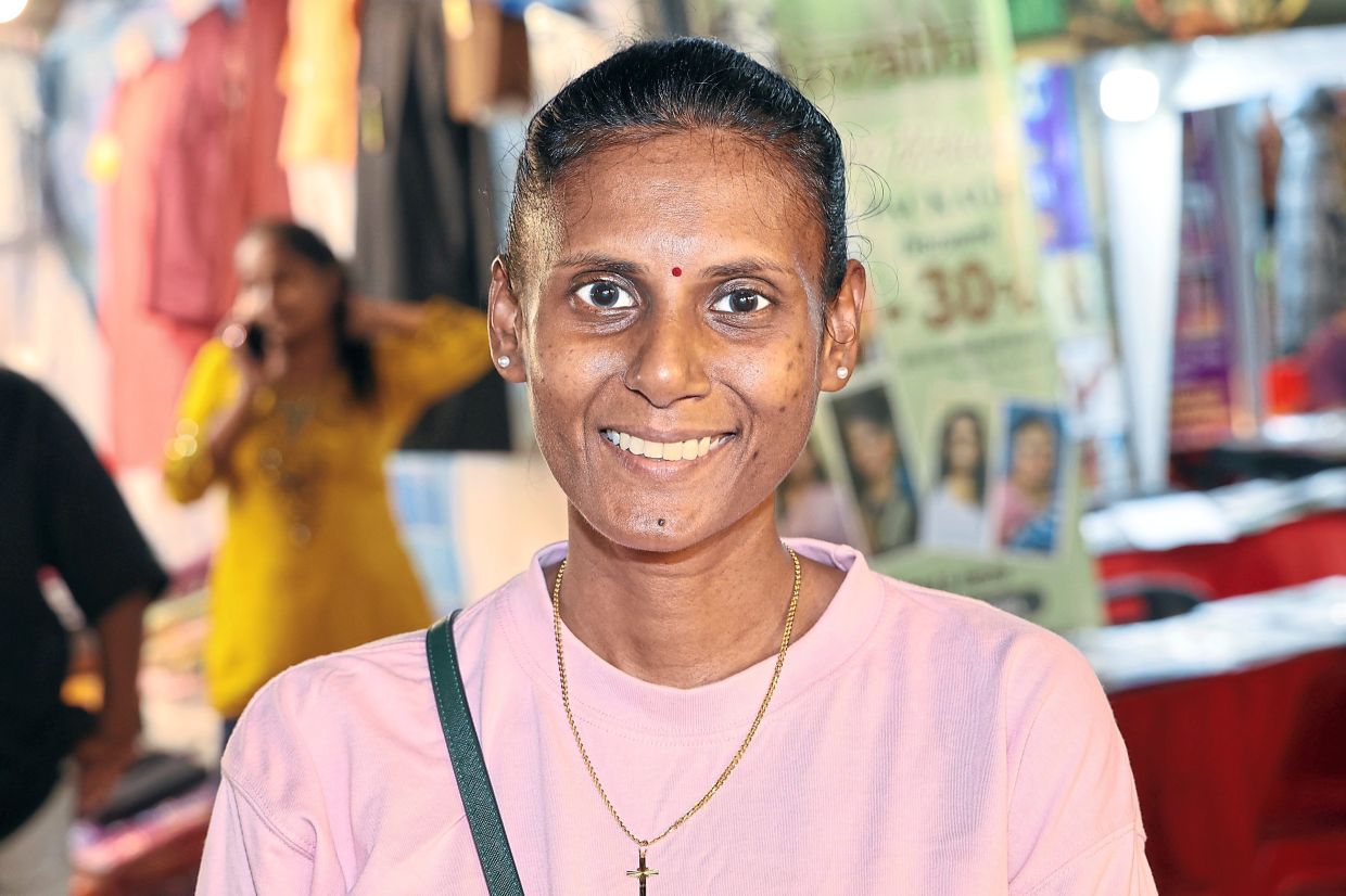 Aline likes to make preparations early.