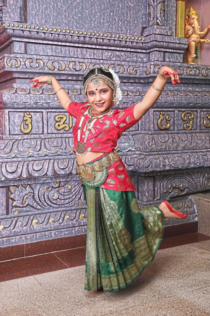 Yeeathannah Shrree, the youngest, is praised for her natural expressions that capture the audience’s attention immediately. 