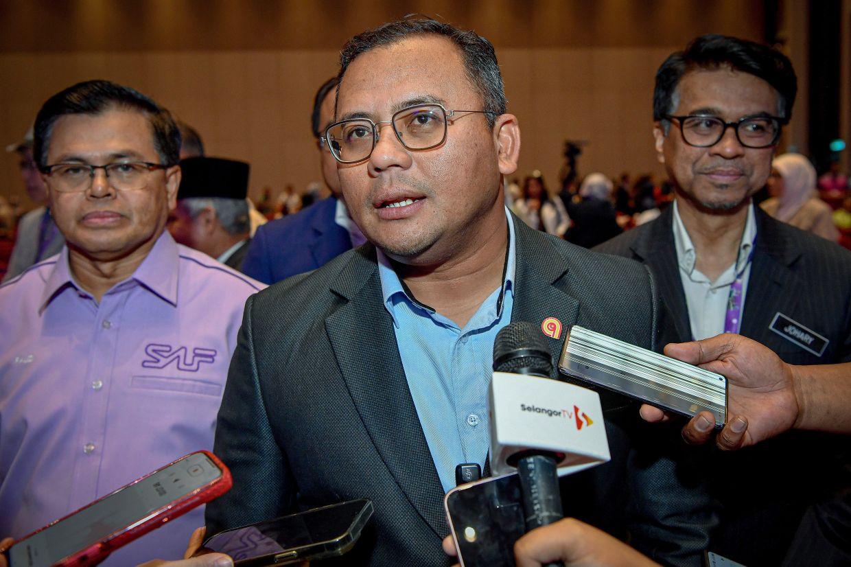 Sijangkang storm: 64 affected households to get RM1,000 disaster aid from S&#039;gor govt, says MB