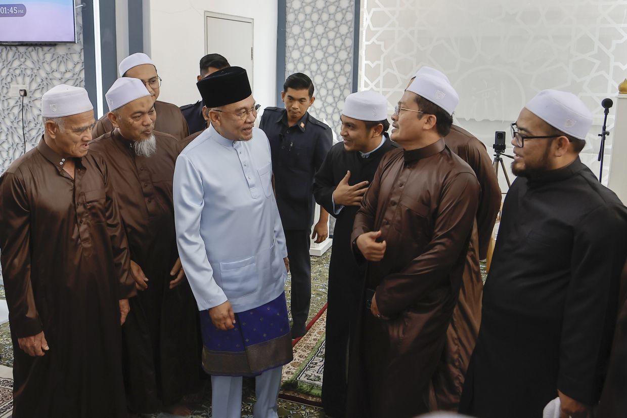 Help Palestinians from here, don’t go to Gaza, says PM