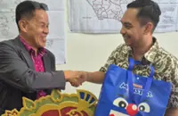 F&B company answers Melaka social activist's call to help light up Deepavali for the underprivileged