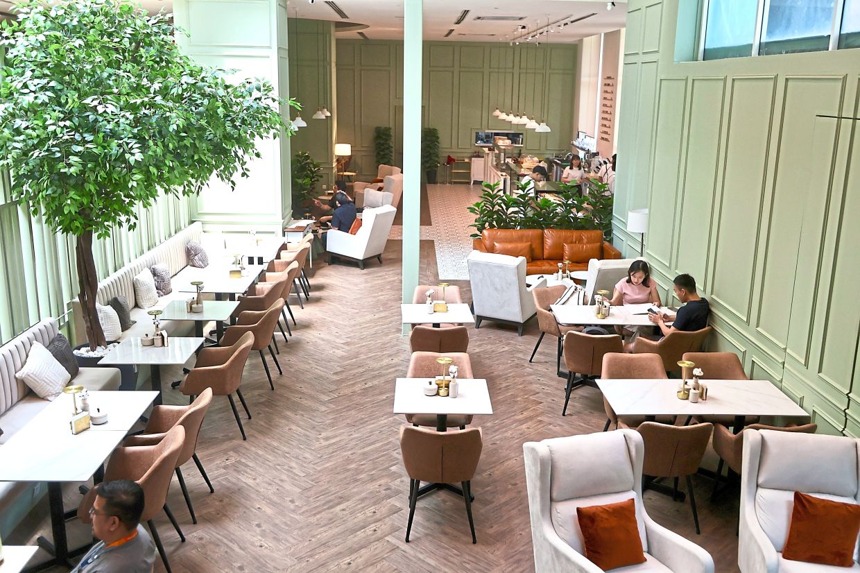 The Parry Road cafe at Cormar Suites prepares its own artisanal pastries, handmade pasta and pizza.