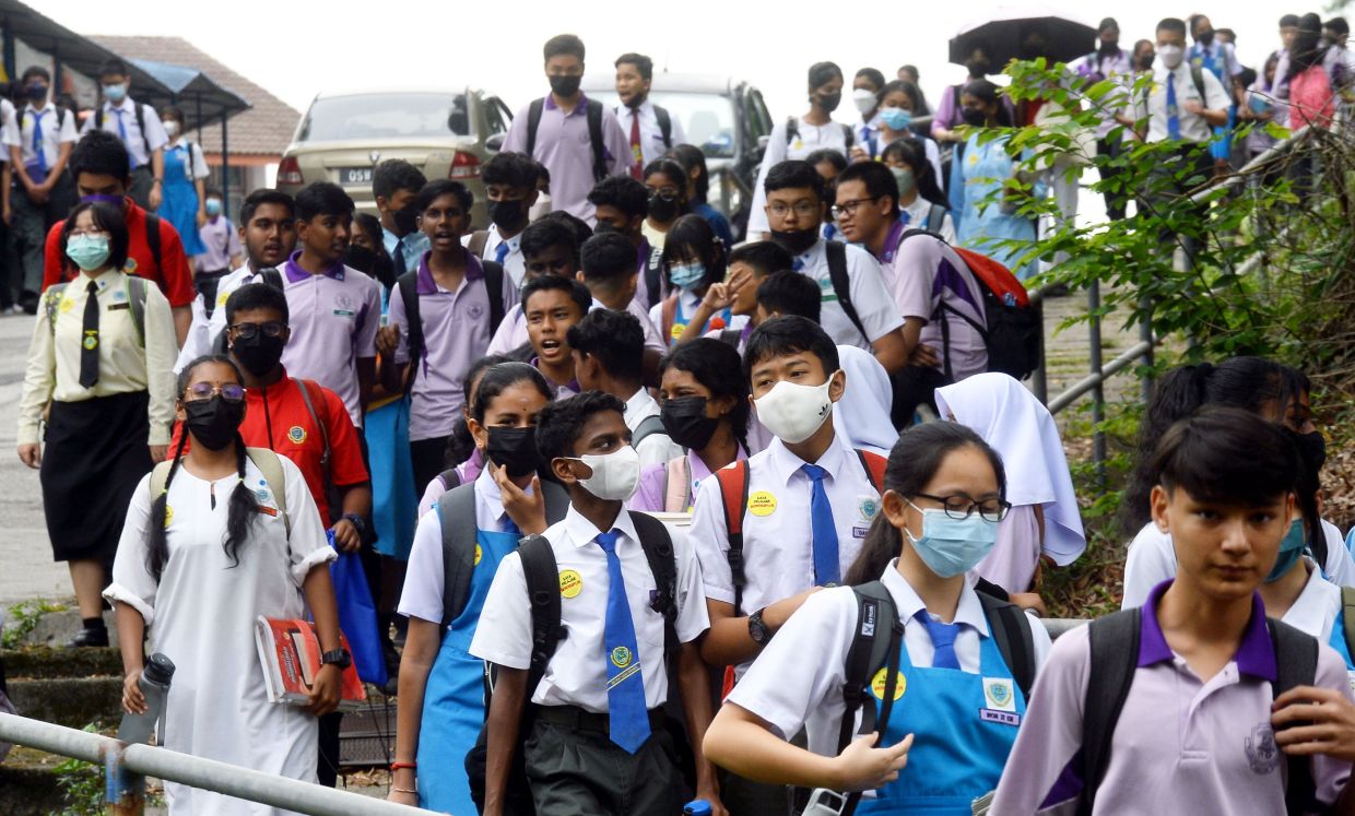 Over 100 schools  in KL and S&#039;gor to switch to online learning during Asean Summit