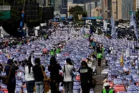 Seoul declares end to 20-month medical crisis after doctors end walkout