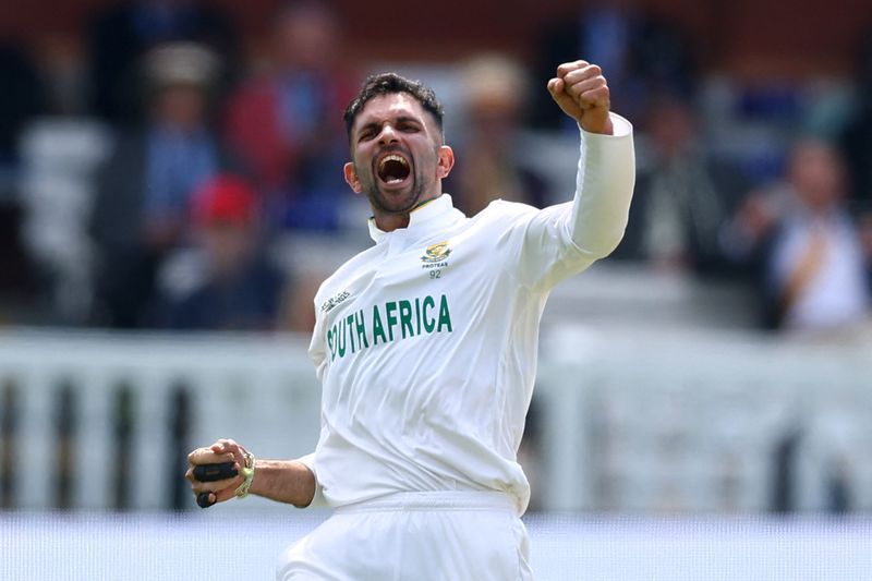 Cricket-Spinner Maharaj to return for South Africa against Pakistan