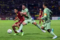 Red Giants crush Negri to take big step toward FA Cup semis