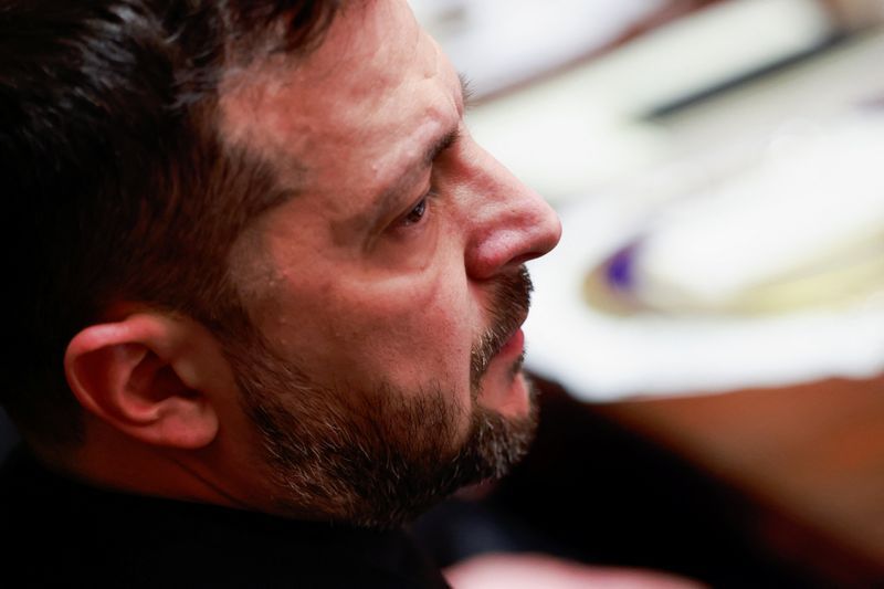 Trump urged Ukraine's Zelenskiy to make concessions to Russia in tense meeting, sources say 1 3578377