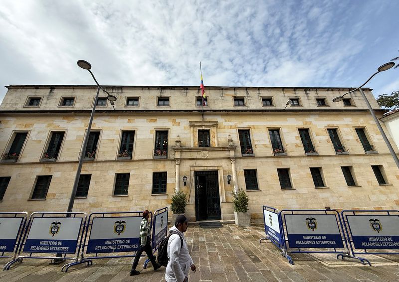 U.S. official made clear that decision on Colombia tariffs is Trump's-Colombia gov't 1 3580848