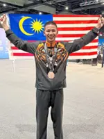 CDM Farah congratulates Raqib for winning first medal in Bahrain