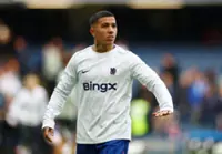 Soccer-Chelsea cautious on Fernandez return as Maresca dwells on injuries, red cards