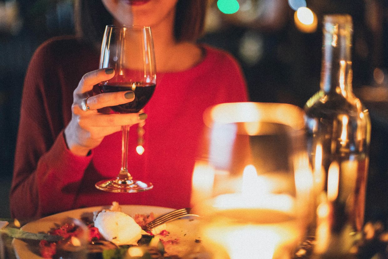 Excessive alcohol consumption is one of the lifestyle choices that can put people at higher risk of getting colorectal cancer. Photo: ELINA SAZONOVA/Pexels