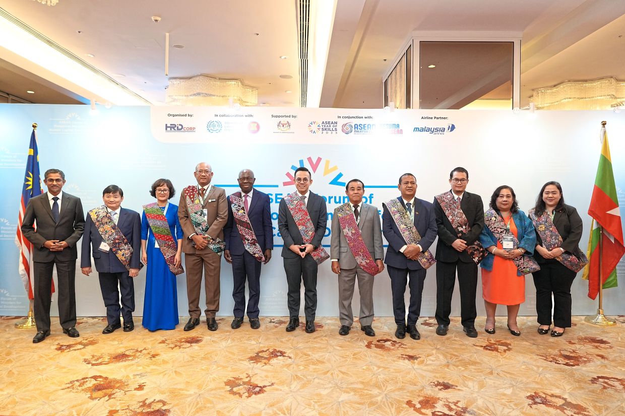 IAO LOBT DIE FÜHRUNG DES KESUMA-MINISTERS ALS „DYNAMISCHSTE“ IN ASEAN