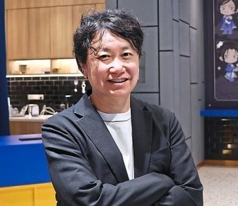 Sotokawa at the Animate Café in LaLaport BBCC, where themed menus and exclusive merchandise bring anime stories to life.