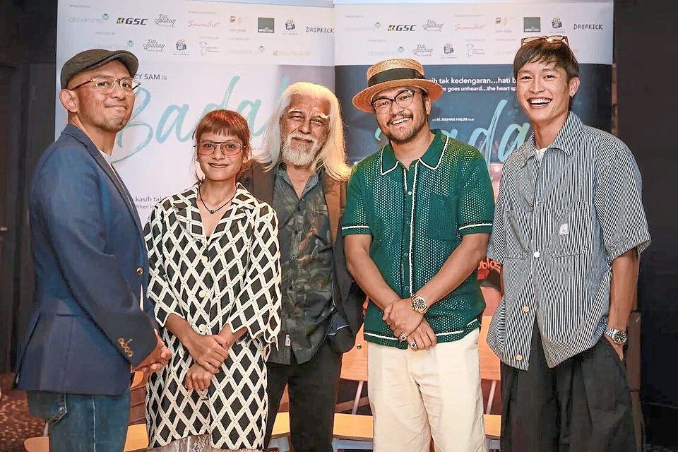 (From left) Badak director Raihan with his cast members Aida, Wan Hanafi, Shaheizy and Kahoe Hon at a press event in Singapore. — GAVIN FOO/The Straits Times