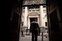 JPMorgan, Citi wade into Argentine forex to help US halt peso slide