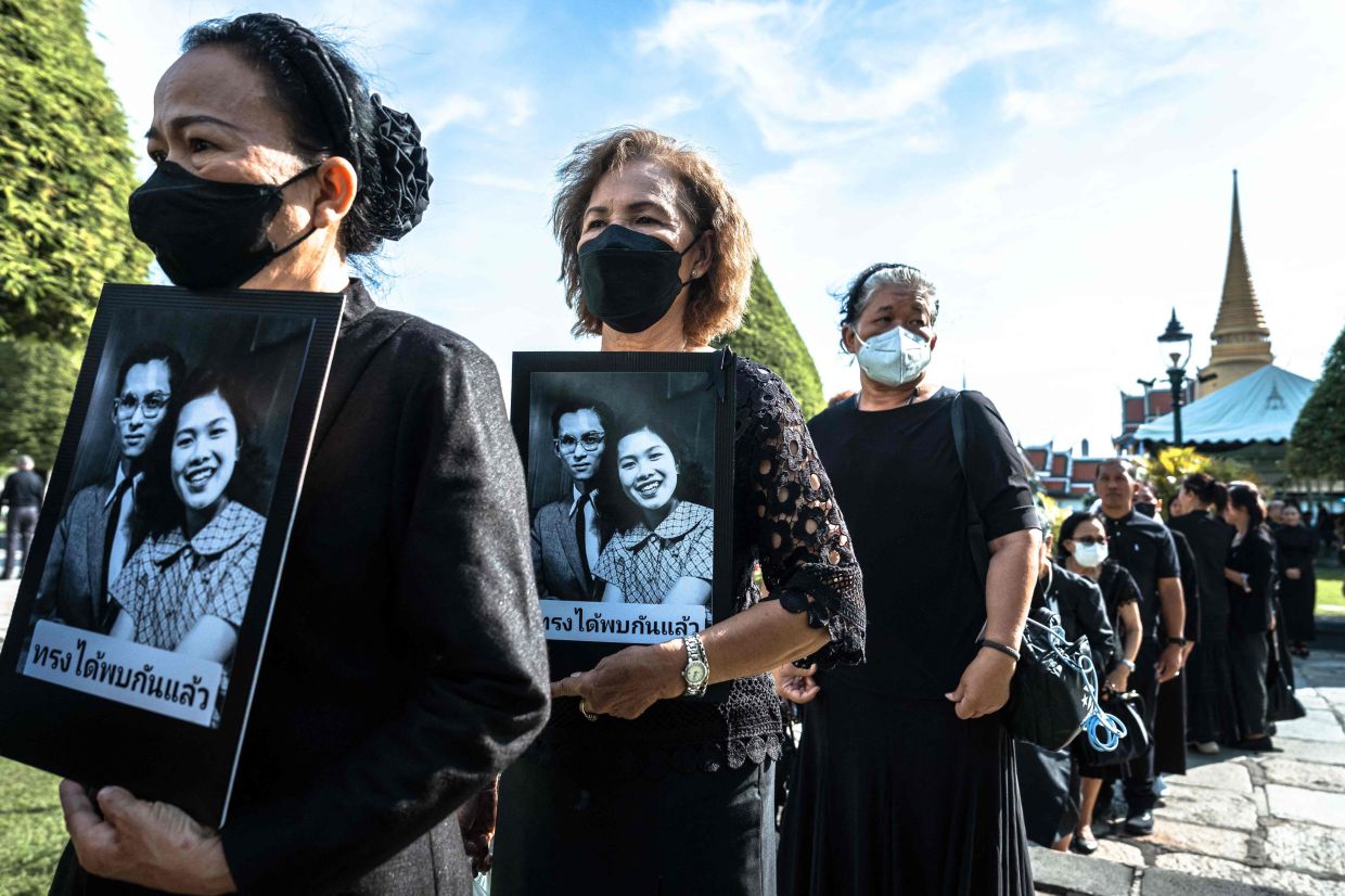 Anwar conveys condolences on behalf of Asean over passing of Thailand’s Queen Sirikit