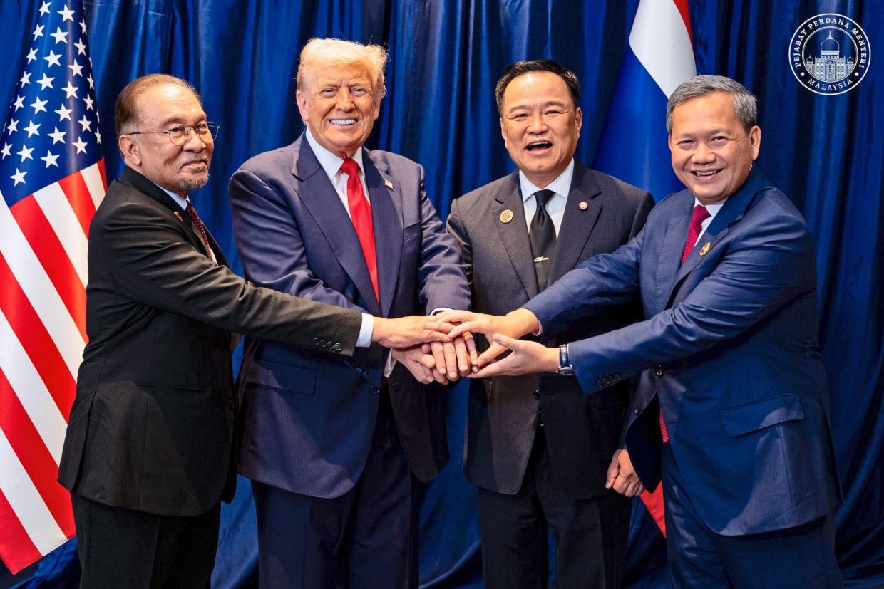 Peace pact brings joy to leaders