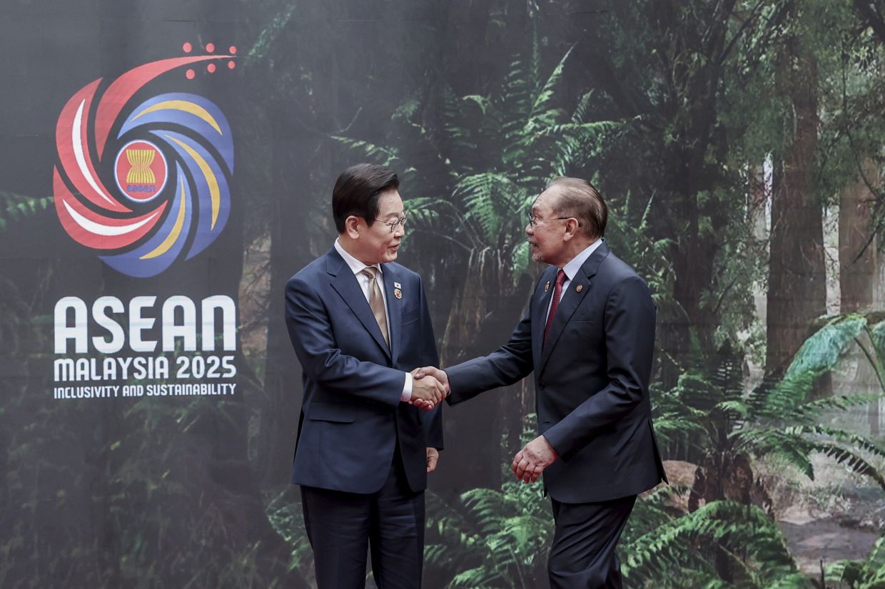 Asean-S. Korea ties a model of trust, respect and mutual benefit, says Anwar 1 3590315
