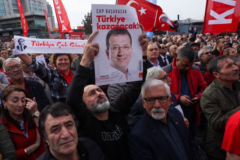 Turkey court orders arrest of Istanbul&#039;s jailed mayor for &#039;political espionage&#039;