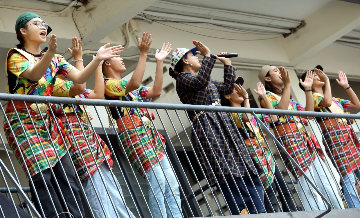 Check the festival programme - and look up, you might catch a cool singalong from one of the balconies at the festival. Photo: The Star/Azlina Abdullah