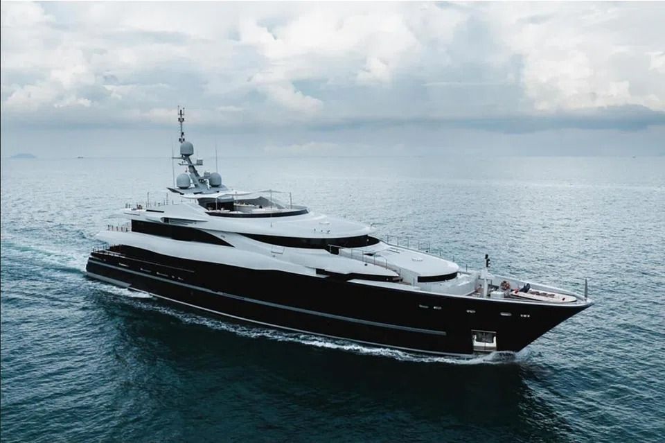 ST has verified that the $27-million Nonni II yacht was owned by Warpcapital and Warpcapital Yacht Management between 2018 and 2019. - Photo: FRASER YACHTS