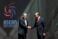 East Asia upholds openness to sustain growth, says China's Premier