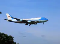 Air Force One stirs excitement among plane spotters