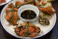 China's heatwaves threaten to dry up supply of delicious 'hairy crabs'