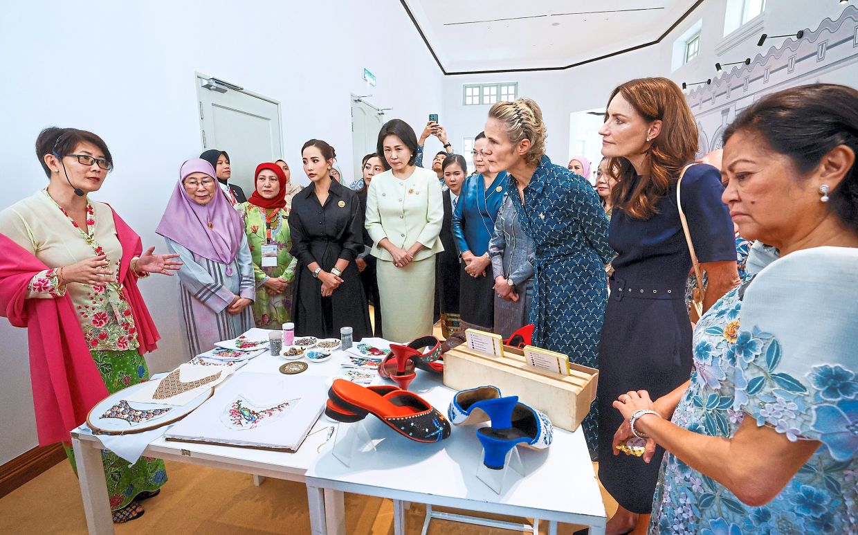 Wan Azizah: Ehepartner von Staatschefs spielen einzigartige Rolle bei der ...