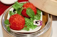 Stirring up creativity in Cantonese dishes