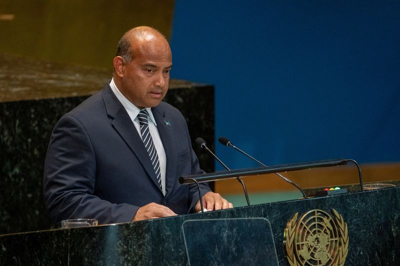 Australia's human rights commissioner 'concerned' by Nauru deportation secrecy 1 3594434